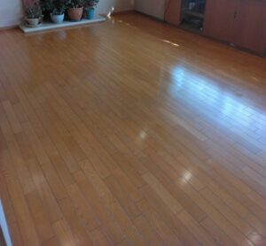 フローリング、クリーニング、木の床、補修、シミ、古い、床板、リペア、修理、木の家、リフォーム、大阪